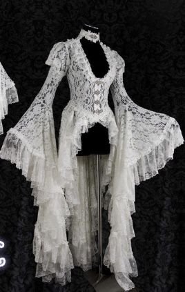 Fit for a Queen: The 10 Best Rococo Wedding Dresses for a Fairytale Vow Renewal 7 download 14 %sitename %